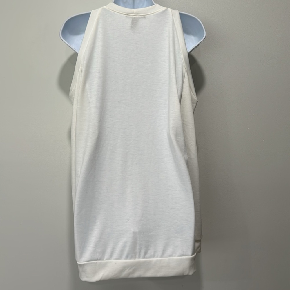 Cold shoulder sweater - Picture 5 of 6